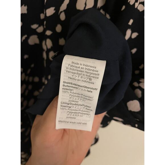 Madewell Top Women's XL Blouse Navy Memento Ruffle Sleeve Drifting Petal Chiffon - Picture 4 of 7